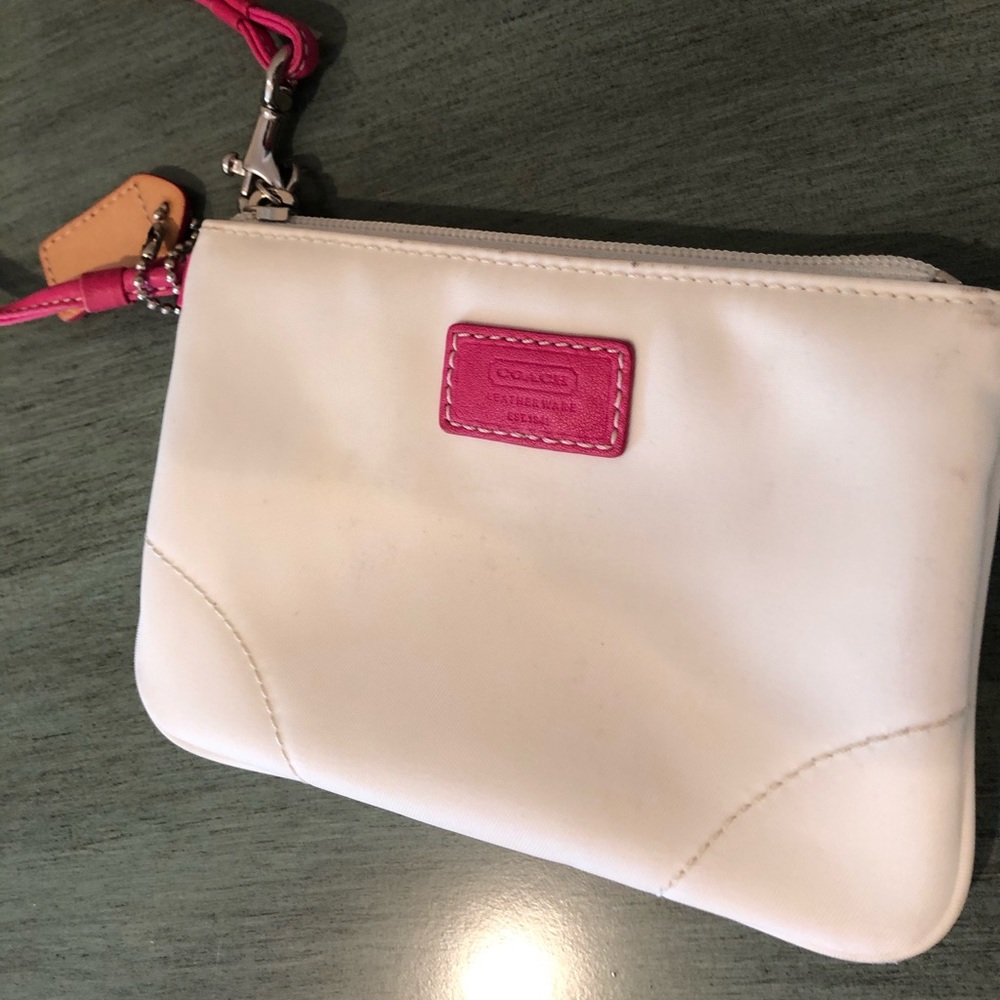 2 Coach wristlets - Picture 2 of 12
